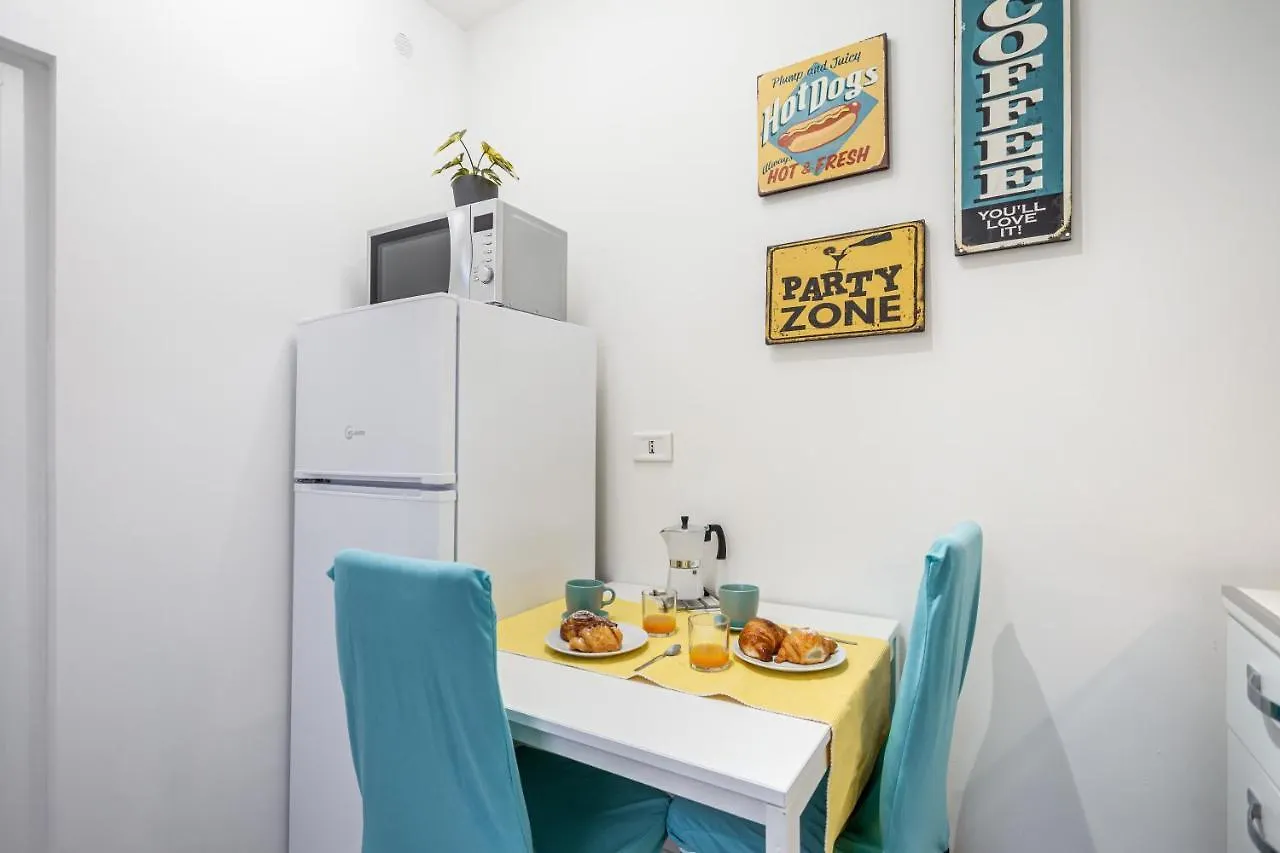 Yhellow Home Smart Apt With Netflix & Alexa バーリ アパート