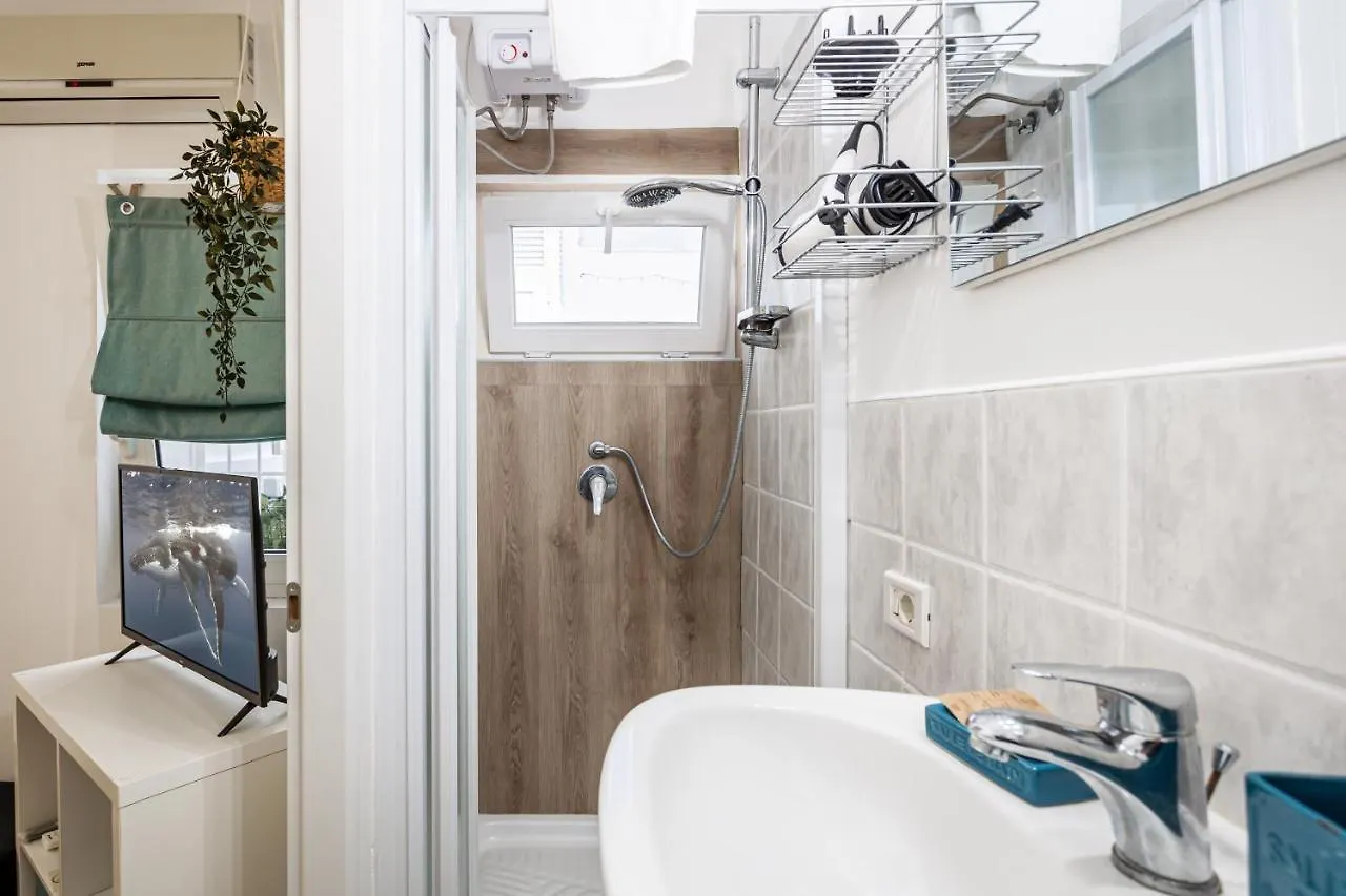 Yhellow Home Smart Apt With Netflix & Alexa バーリ イタリア
