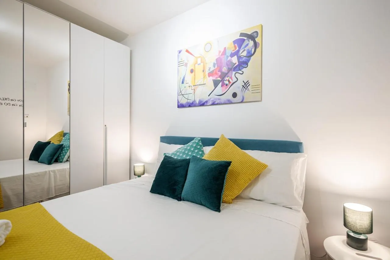 Yhellow Home Smart Apt With Netflix & Alexa バーリ