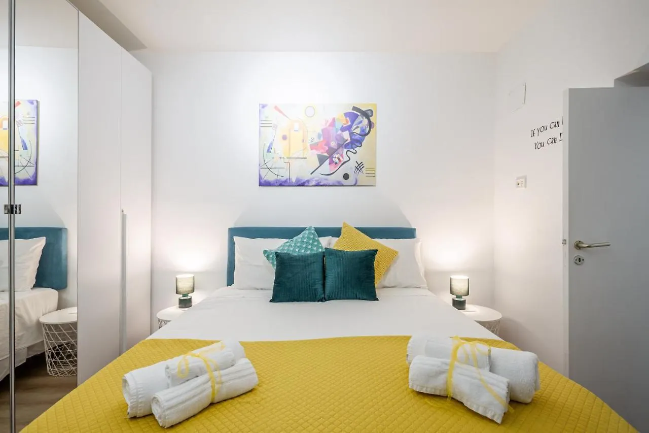 Yhellow Home Smart Apt With Netflix & Alexa バーリ